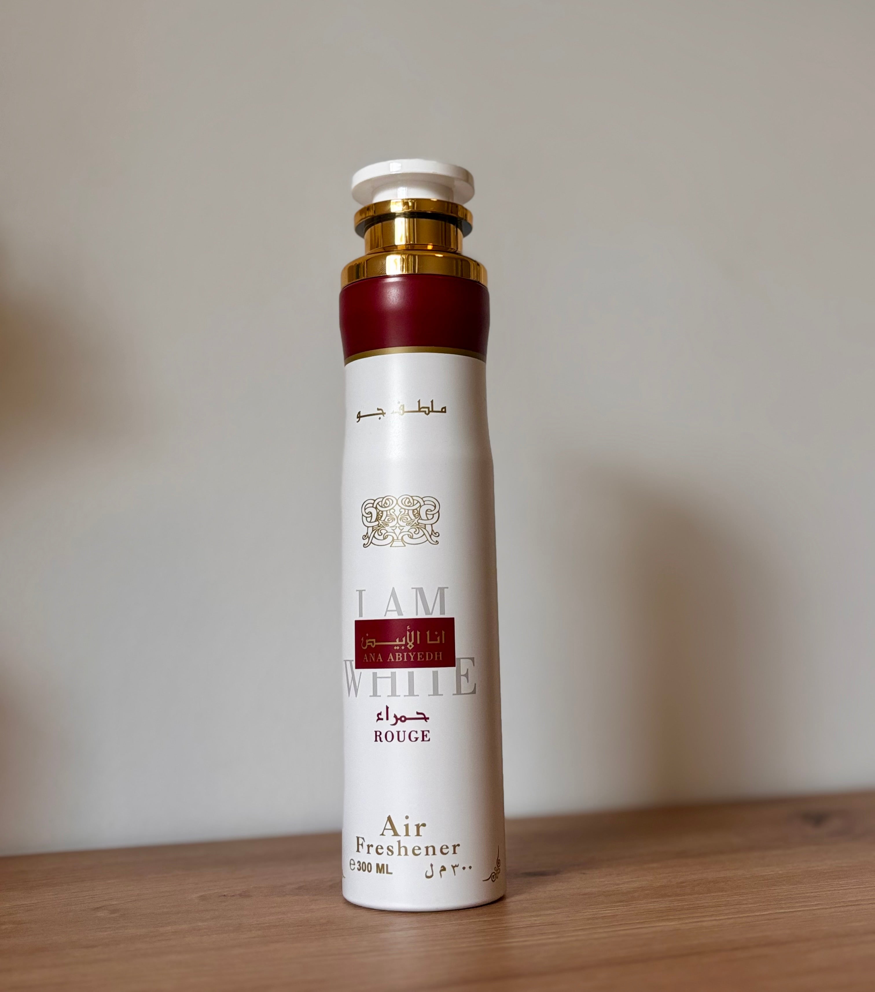 Ana Abiyedh rouge by Lattafa - spray d’intérieur 300 ML